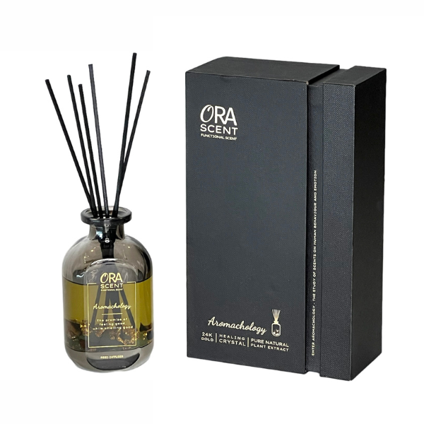 [NEW] Reed diffuser with 24K pure Gold and healing Crystals. Infused with functional scent "Olfactory System" technology jointly produce in Switzerland. A new type of Aromatherapy with scent that does more than smelling good. Ora Scent. Ora Bedding Singapore. Home fragrance. Essential oil.